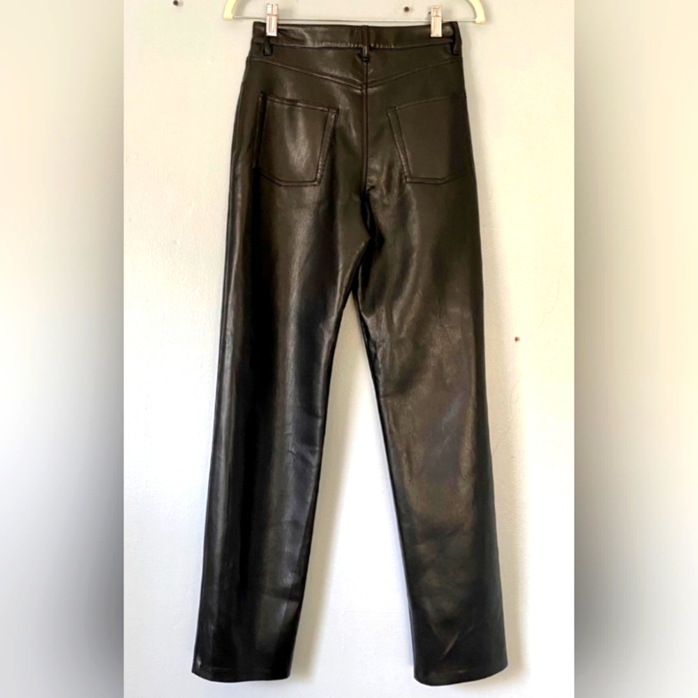 Aritzia Melina Pant - Size 6 Long lenght in Black